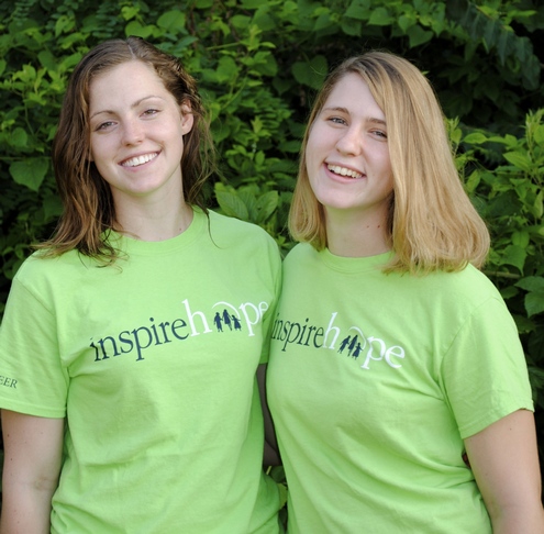Read more about the article Volunteer Spotlight: Gabriella and Meredith Padgett