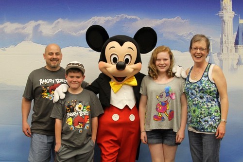 Haylee with Her Family at the May 2012 Orlando Legacy Retreat®