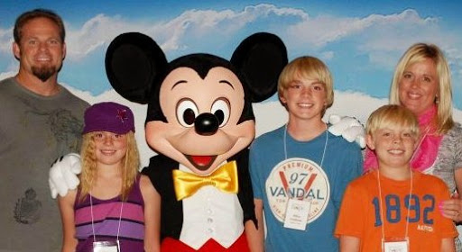 Volunteer Spotlight: Holli Brown