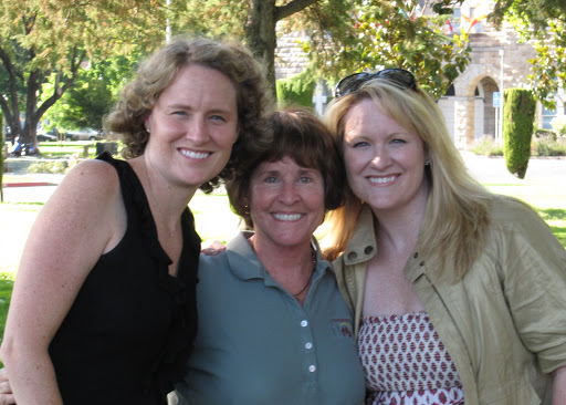 Kristen, mom Lynn, and Kim