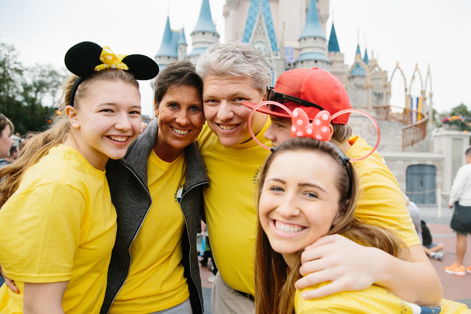 You are currently viewing Faces of Holley Day: Metastatic breast cancer patients reciprocate love through Inheritance of Hope and Kendra Scott