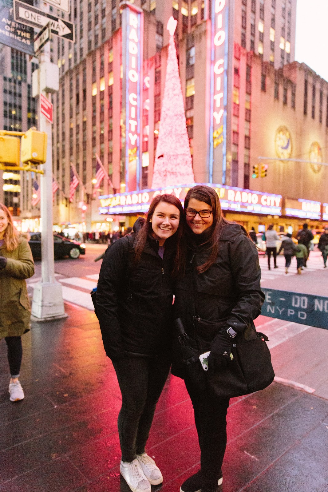 Like mother, like daughter: Libby and Shelly Storm both love serving with IoH!