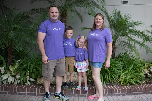 Read more about the article Family Spotlight: Gabe and Erin Matheny’s survivor story