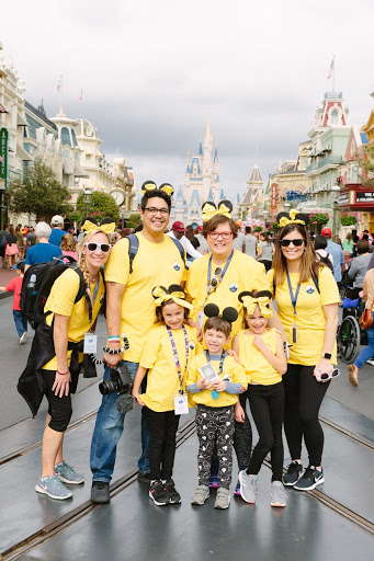 Jen (right) serving the Boisse family at Disney World