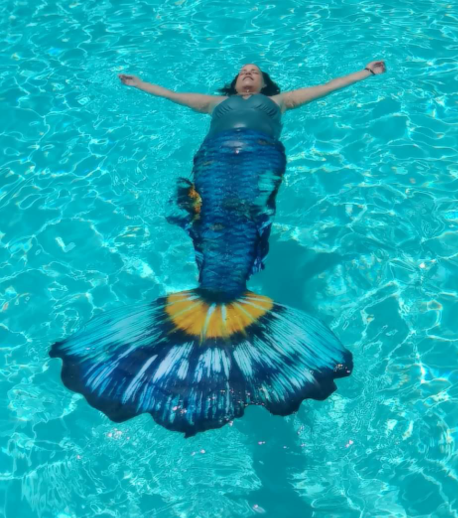 When knee problems stopped Bekka from belly-dancing, she dreamed big and thought about how she had always wanted to be a mermaid as a child.  And, then, she did it! 